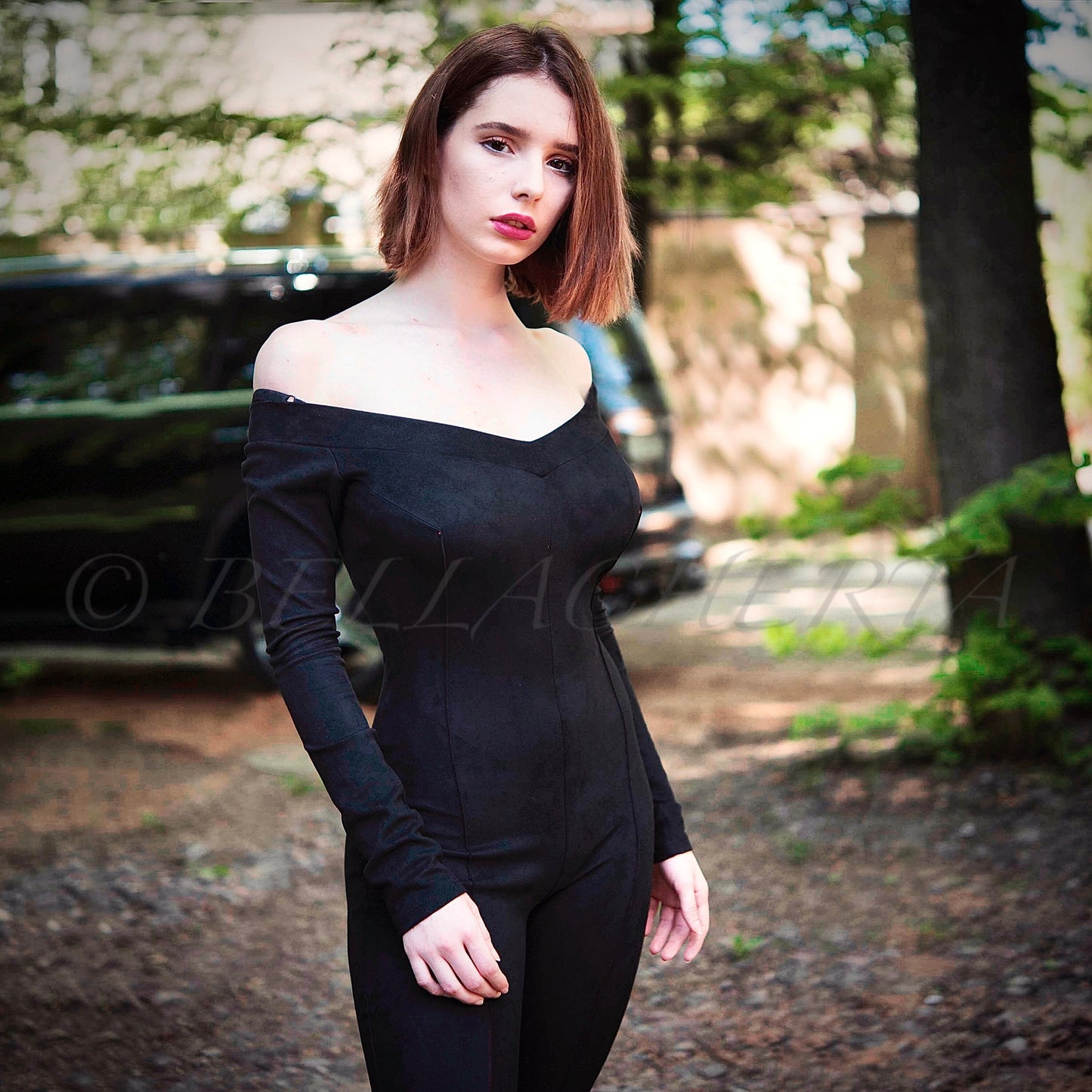 Off-Shoulder Fitted Jumpsuit With Long Sleeves and Contrasting Color Back Zipper